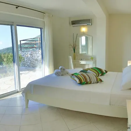 Villas Attis